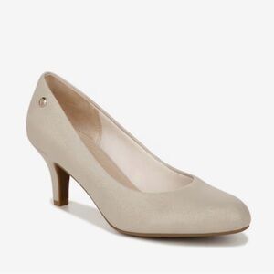 Life Stride Parigi Pump shoes